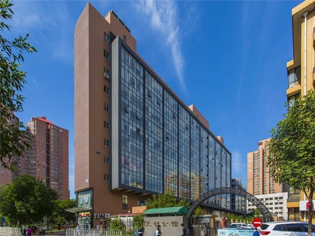 天津38/400镀铝锌镁板解决了建筑物的灰尘粘附现象